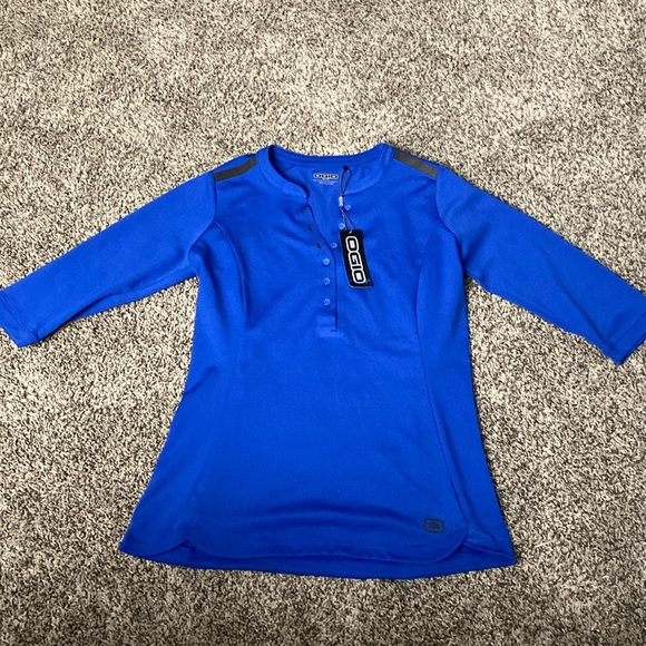 OGIO Tops - NWOT blue OGIO women’s business top 🎄